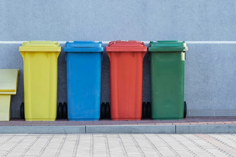 Neues Recycling-Portal für Europa: Branchenwissen in drei Sprachen